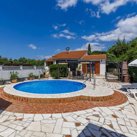Holiday home Nena By Interhome