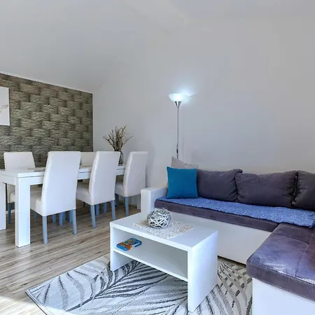 Nena By Interhome *