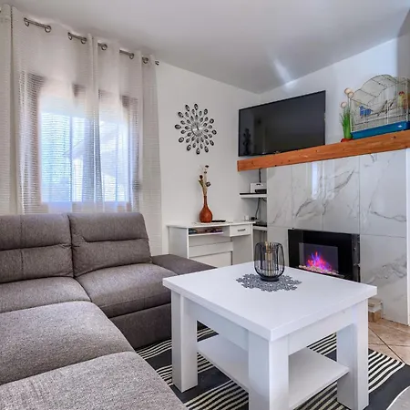 Nena By Interhome