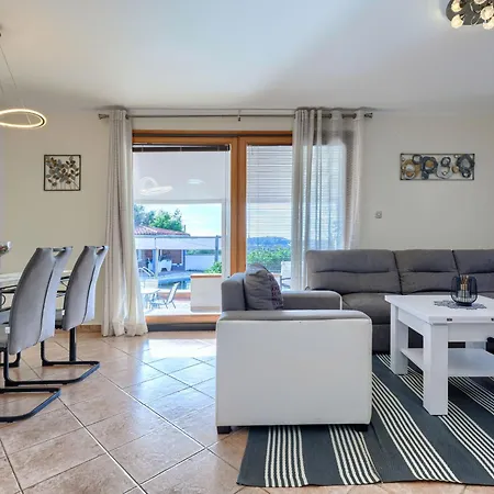 Nena By Interhome *